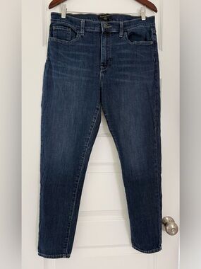 BANANA REPUBLIC Skinny Fit Jeans in Versatile Dark Blue Wash Size 14
